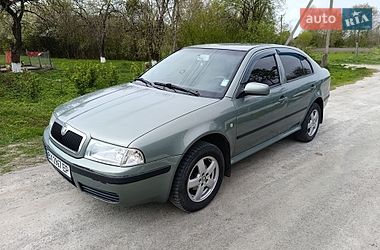 Ліфтбек Skoda Octavia 2002 в Кореці