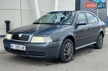 Ліфтбек Skoda Octavia 2004 в Києві