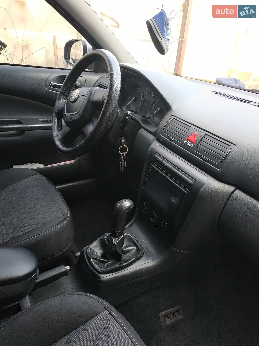 2010 Skoda Octavia - мініатюра 7