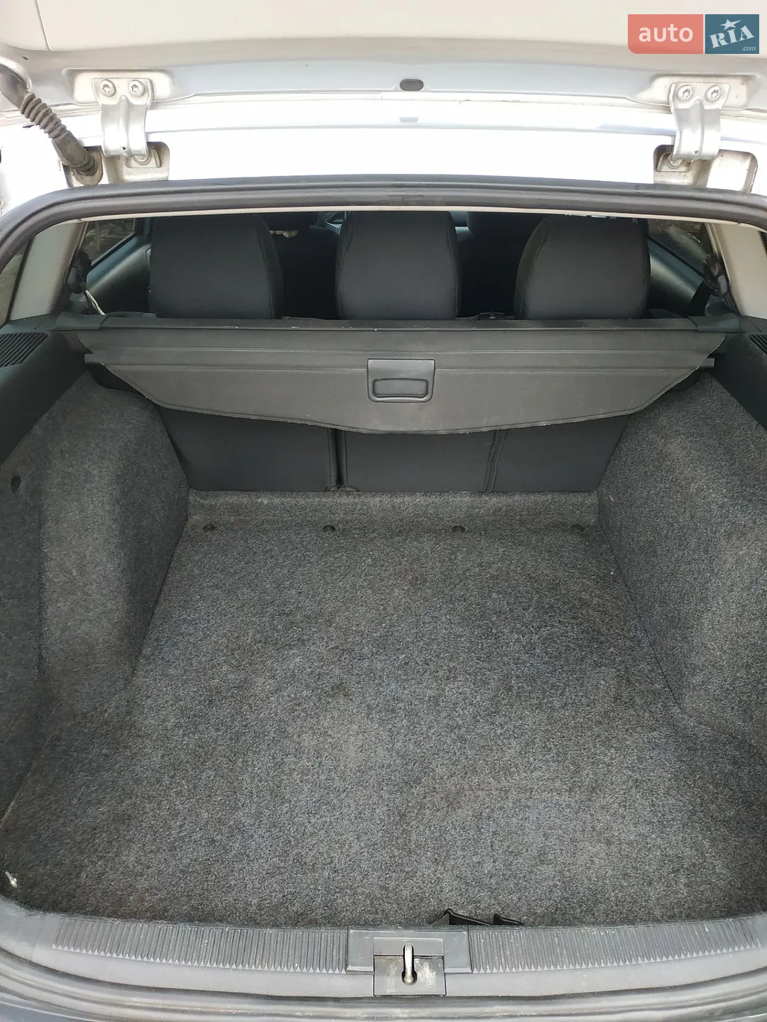 2010 Skoda Octavia - мініатюра 15