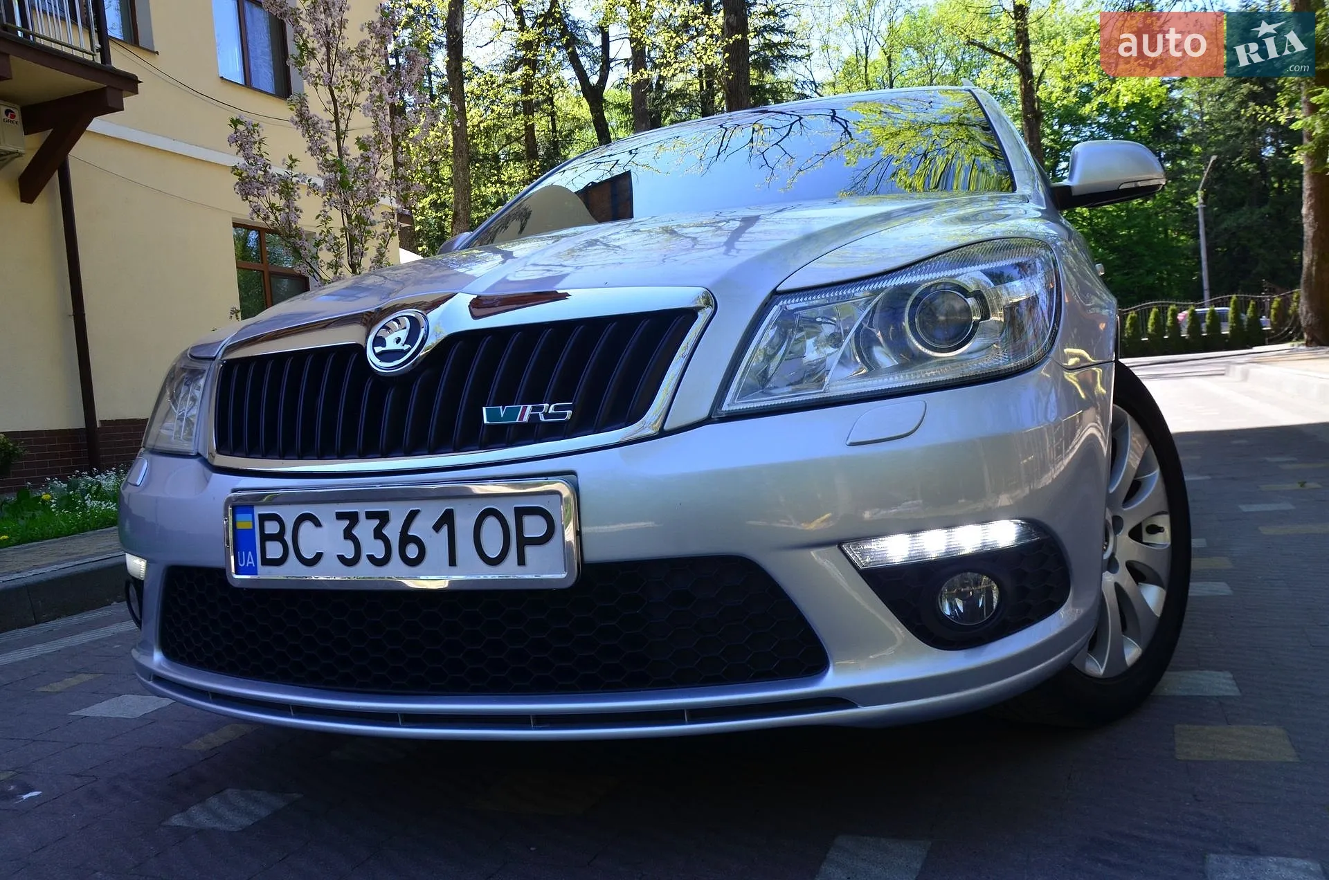 2010 Skoda Octavia - мініатюра 2
