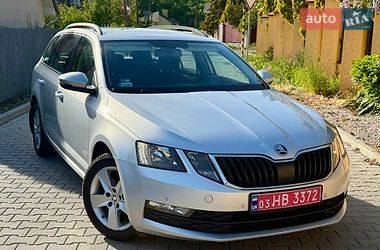 Универсал Skoda Octavia 2018 в Ужгороде