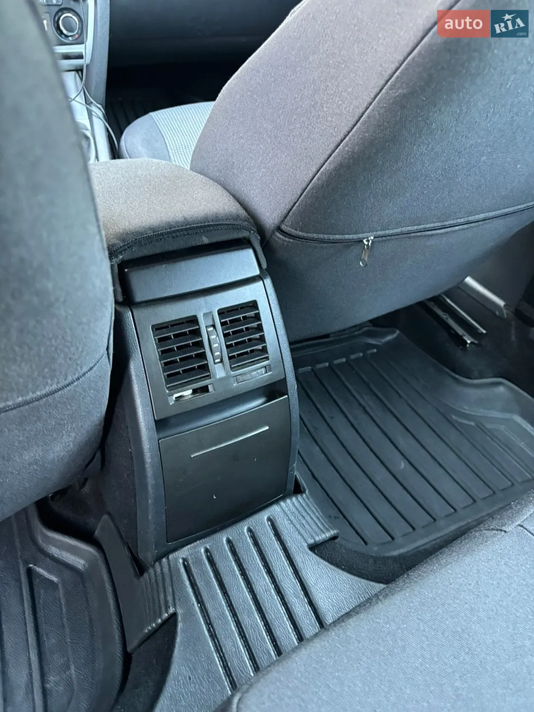 2011 Skoda Octavia - мініатюра 10