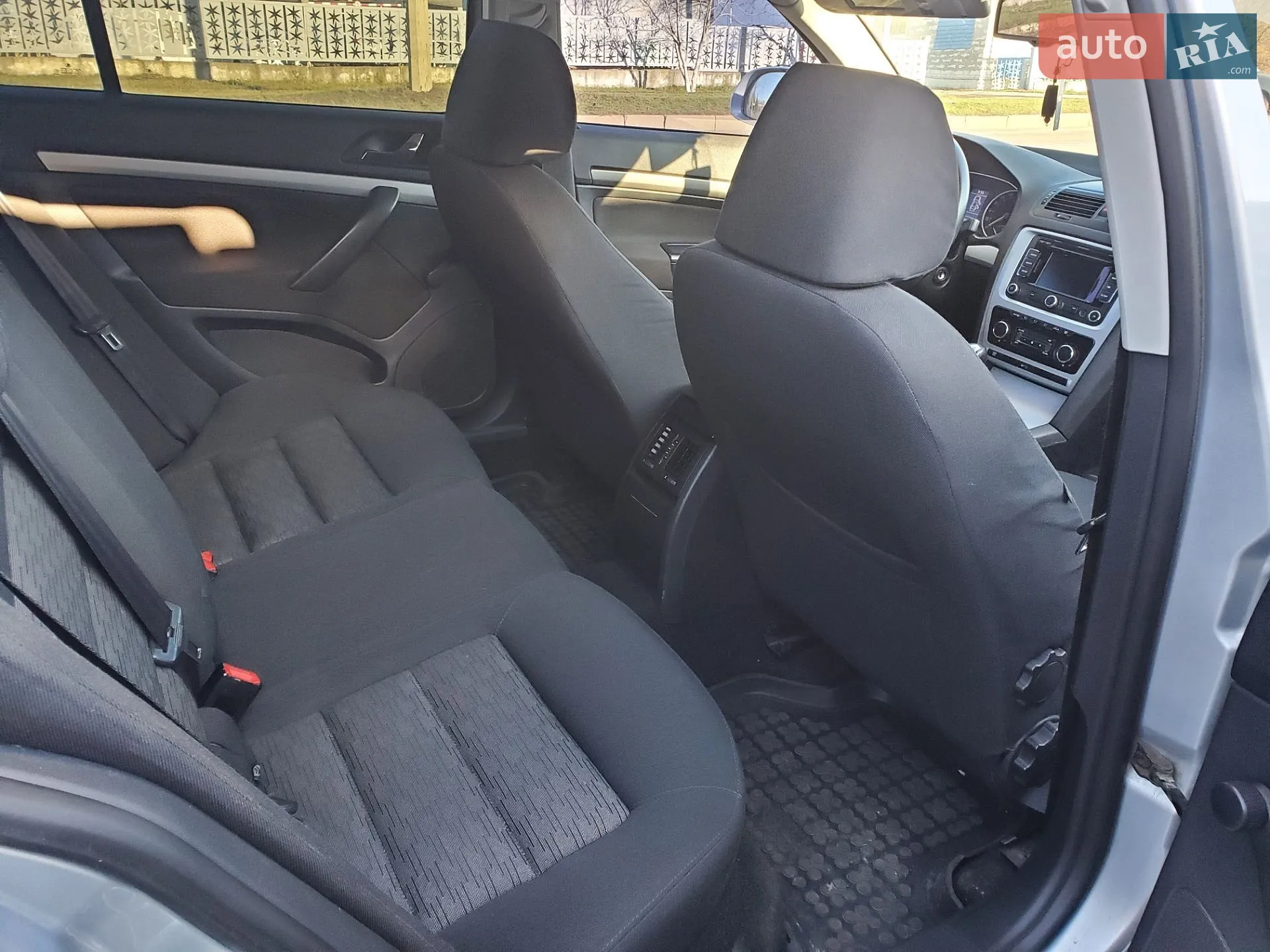 2010 Skoda Octavia - мініатюра 6
