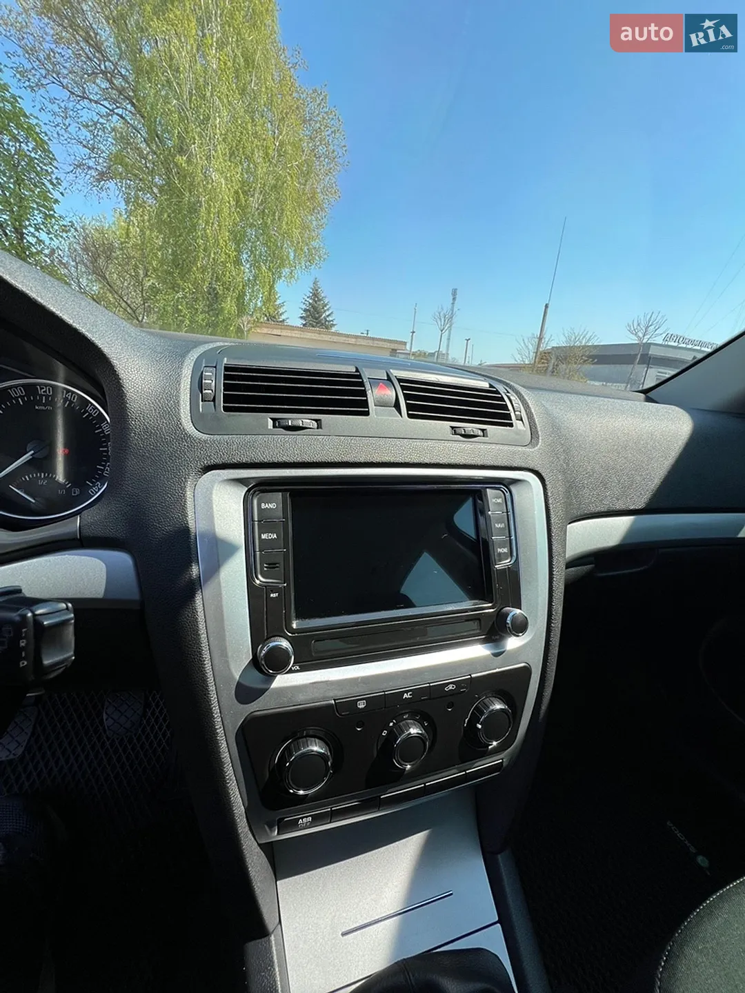 2012 Skoda Octavia - мініатюра 18