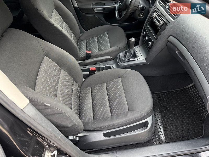 Ліфтбек Skoda Octavia 2009 в Охтирці