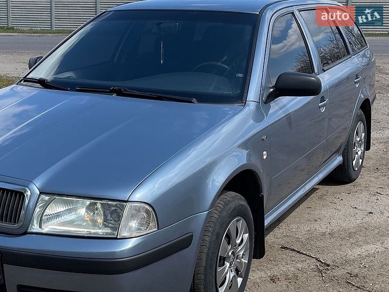 Универсал Skoda Octavia 2003 в Первомайске