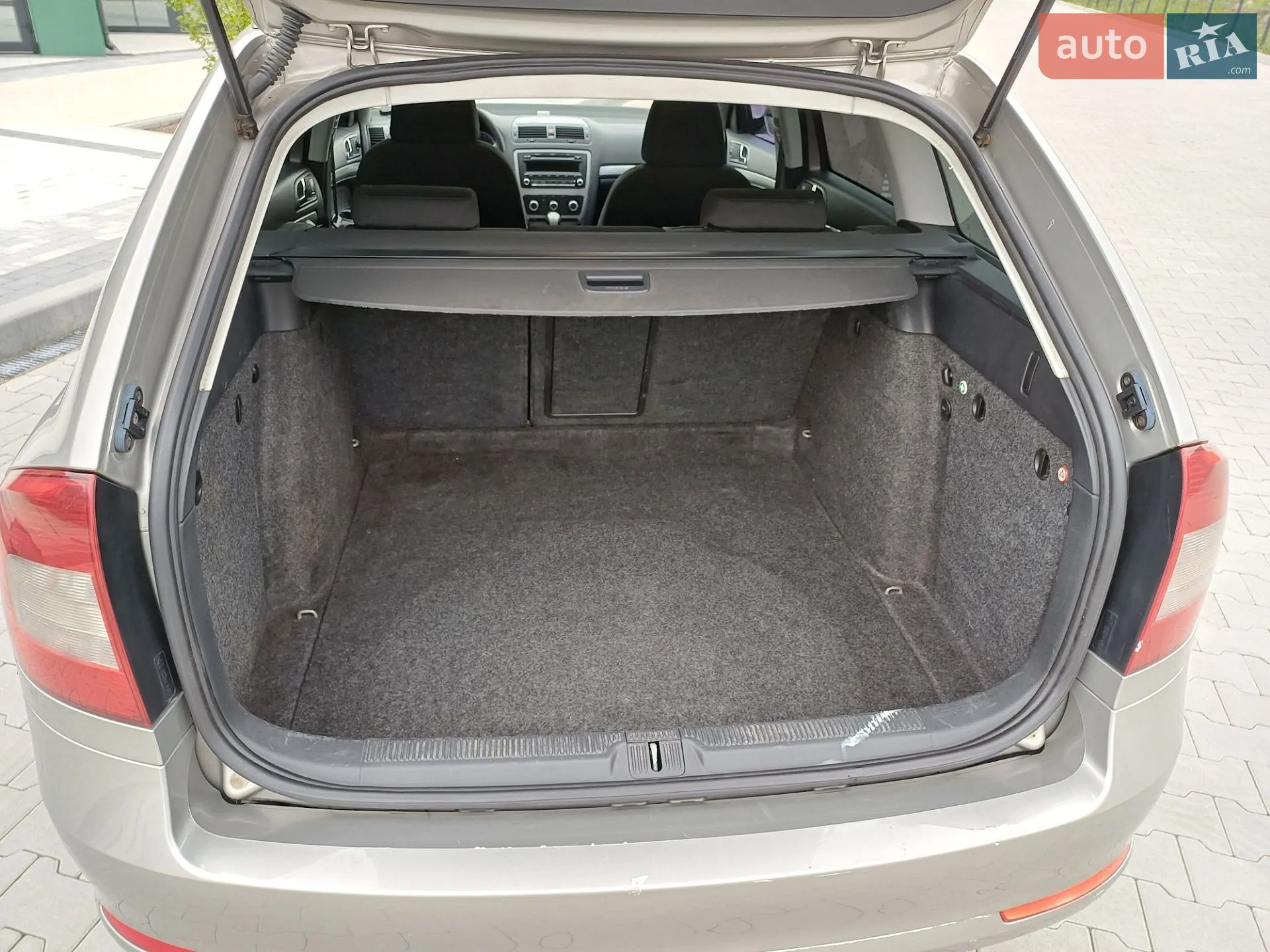 2010 Skoda Octavia - мініатюра 24