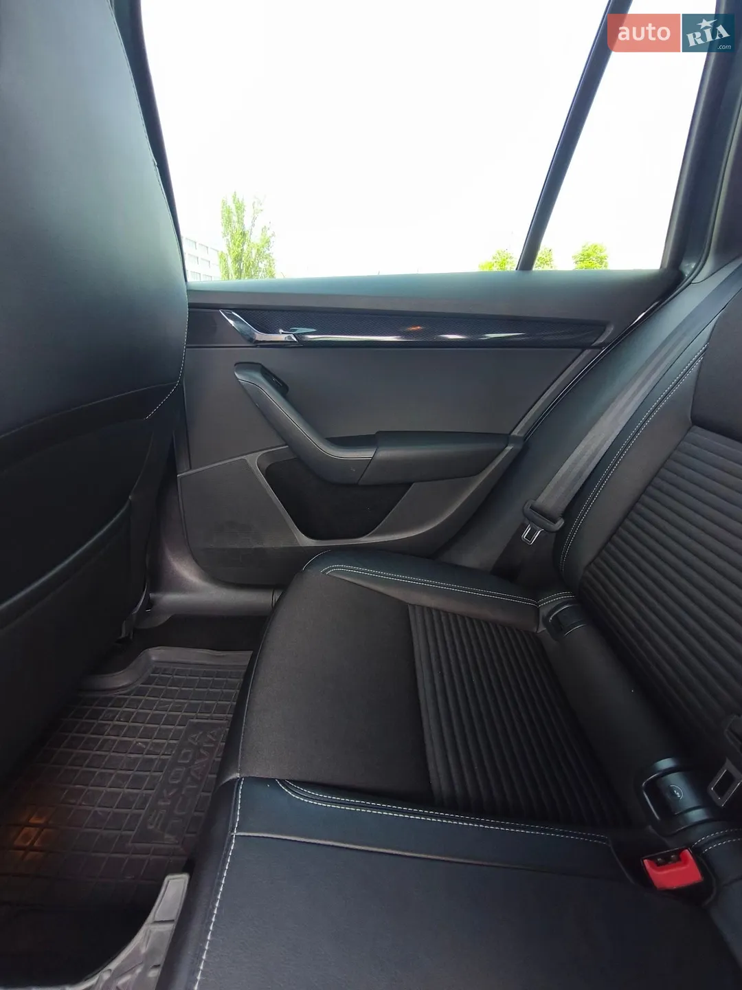 2016 Skoda Octavia - мініатюра 19