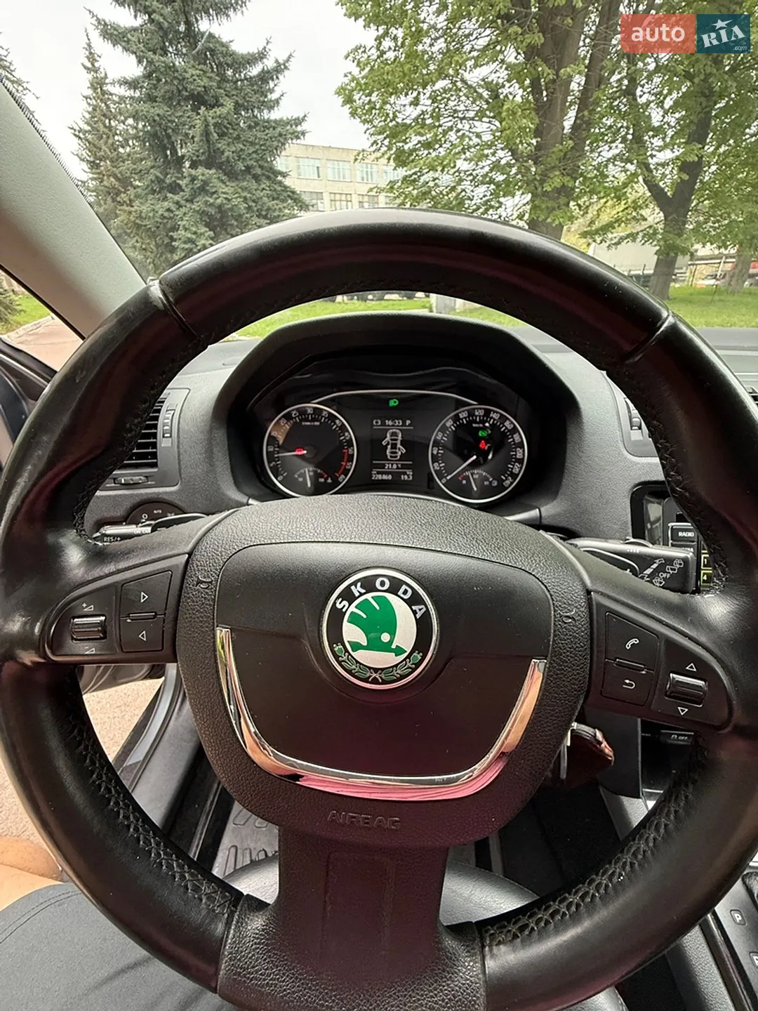 2011 Skoda Octavia - мініатюра 15