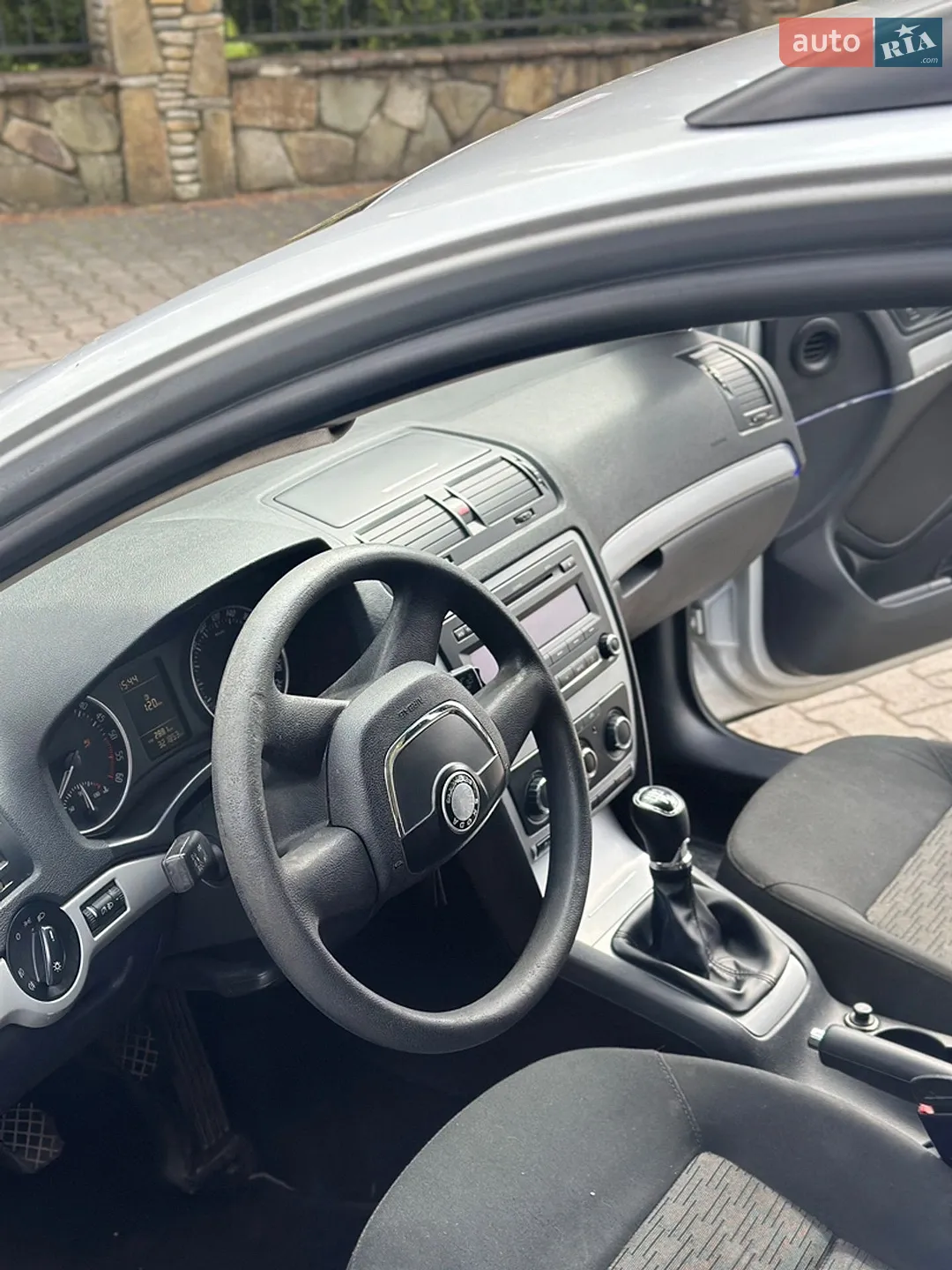 2011 Skoda Octavia - мініатюра 8