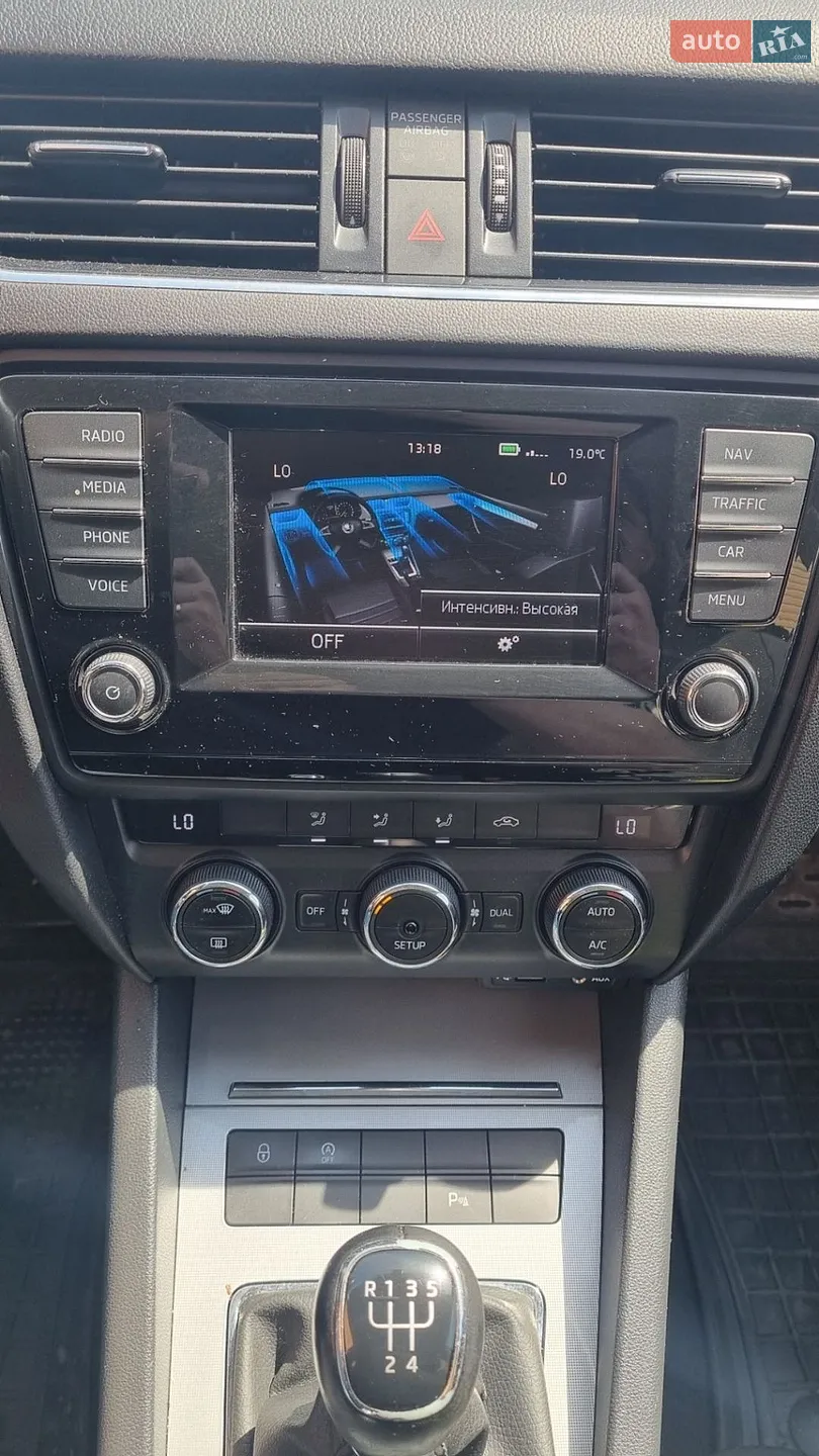2015 Skoda Octavia - мініатюра 11