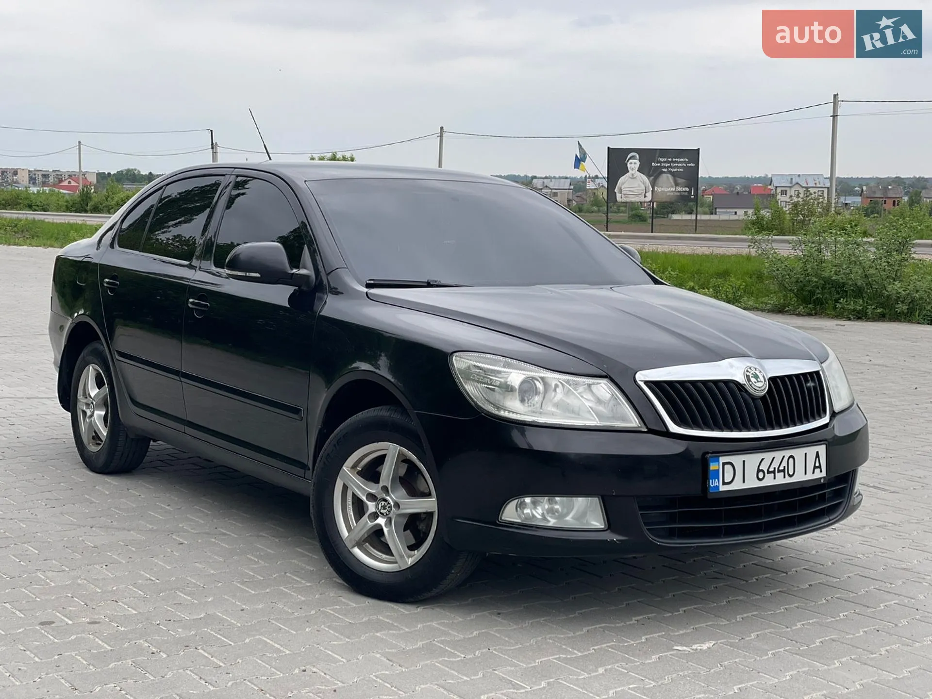 2010 Skoda Octavia - мініатюра 2