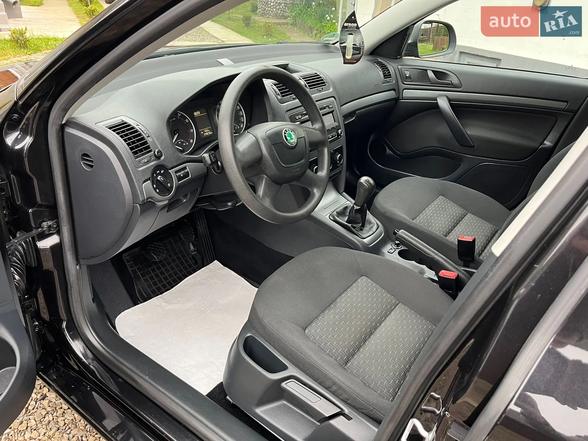 2011 Skoda Octavia - мініатюра 53