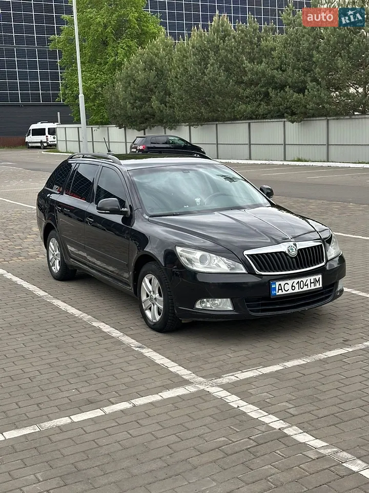 2010 Skoda Octavia - мініатюра 11