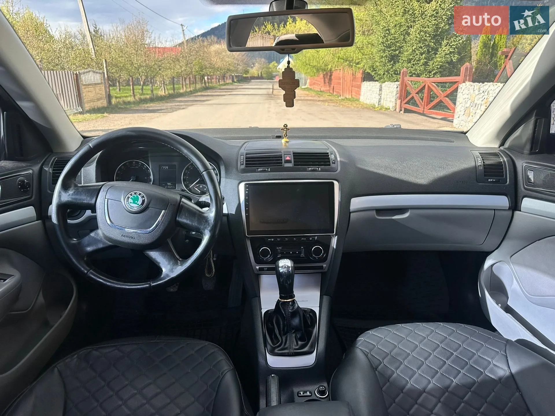 2010 Skoda Octavia - мініатюра 11