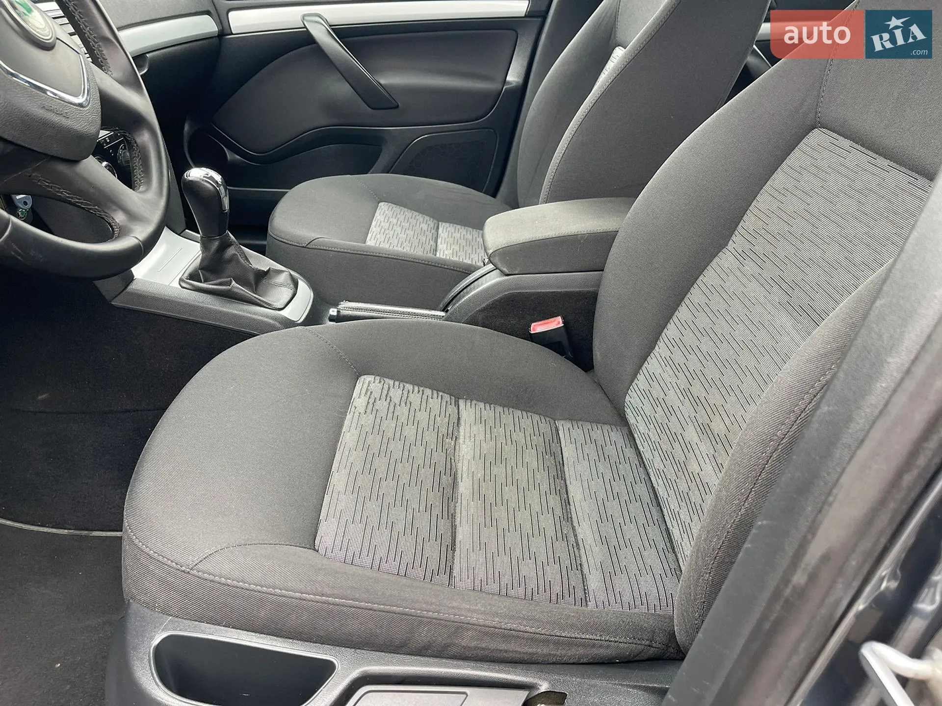 2011 Skoda Octavia - мініатюра 48