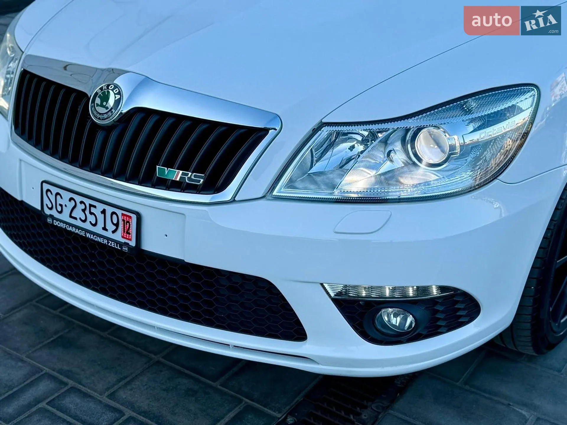 2010 Skoda Octavia - мініатюра 15