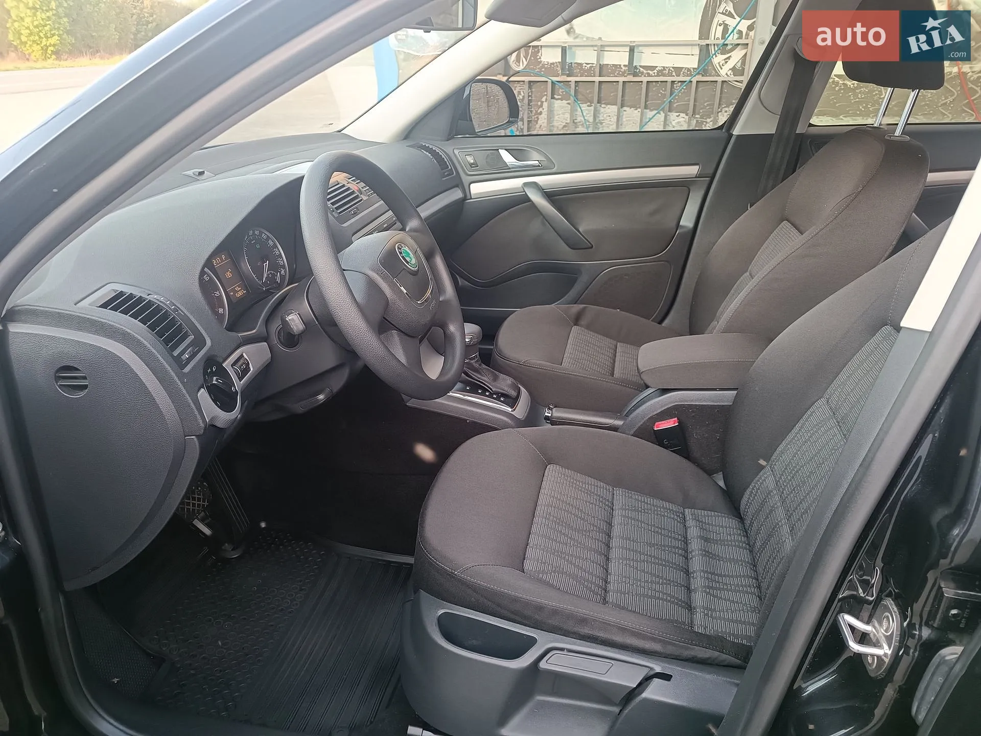 2012 Skoda Octavia - мініатюра 26