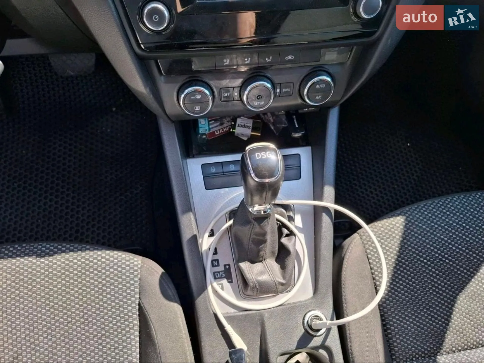 2015 Skoda Octavia - мініатюра 13