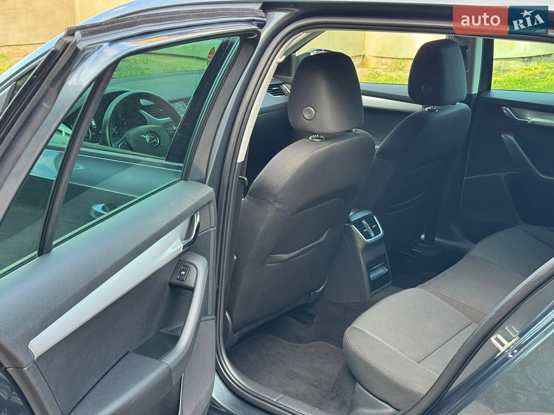 2016 Skoda Octavia - мініатюра 41
