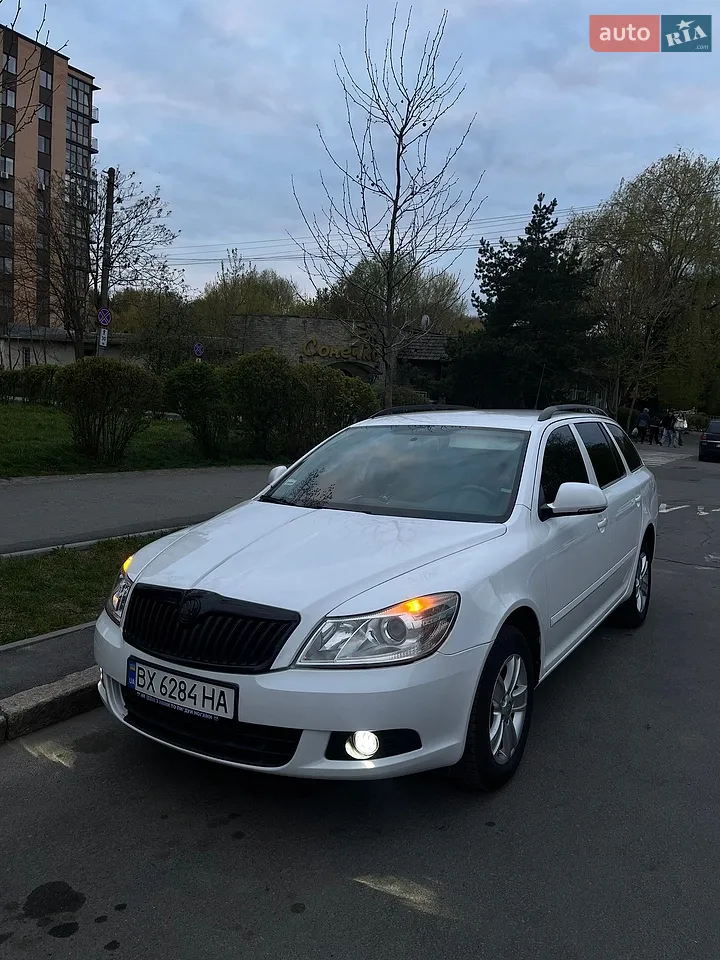 2010 Skoda Octavia - мініатюра 39