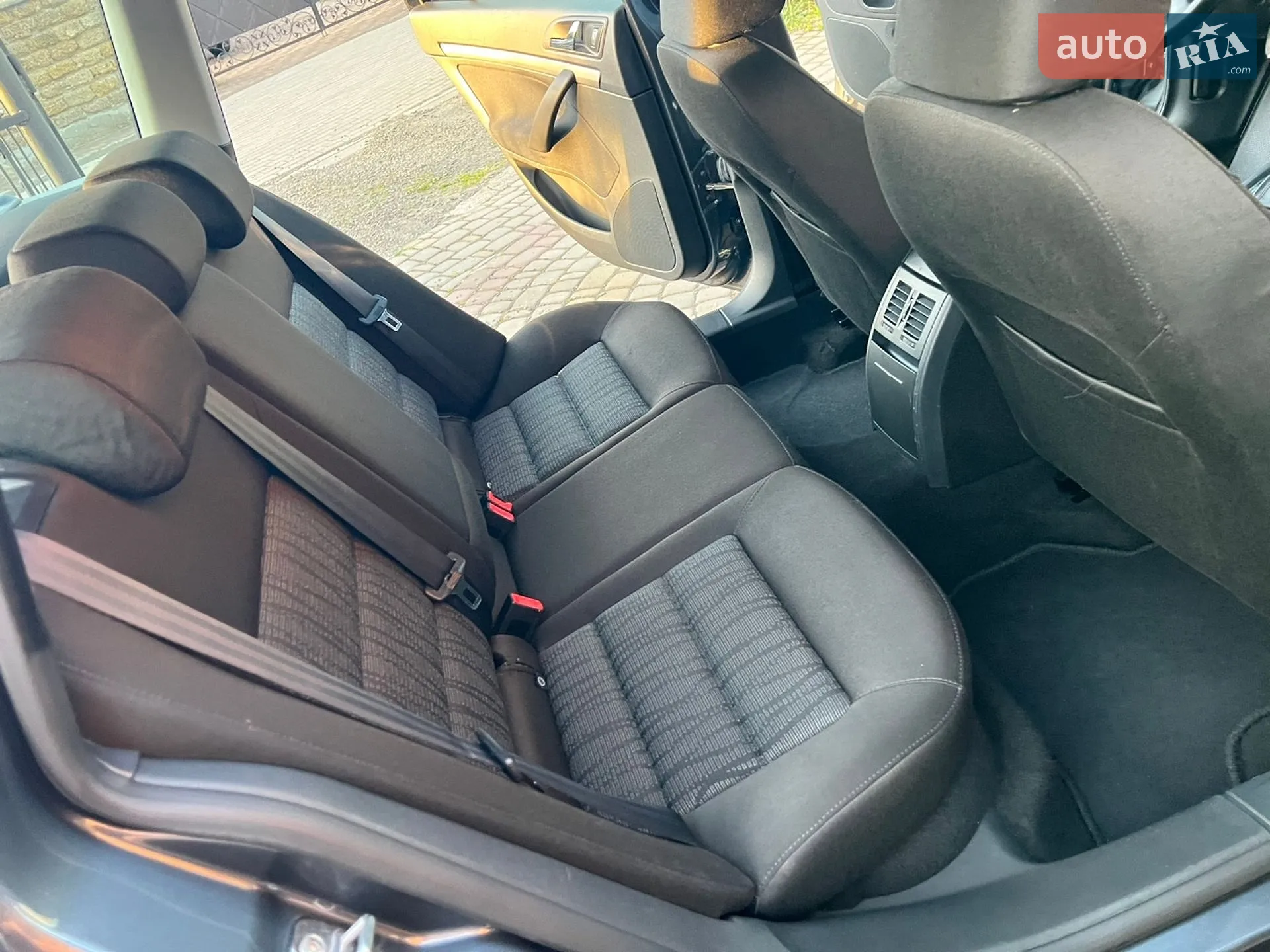 2011 Skoda Octavia - мініатюра 52