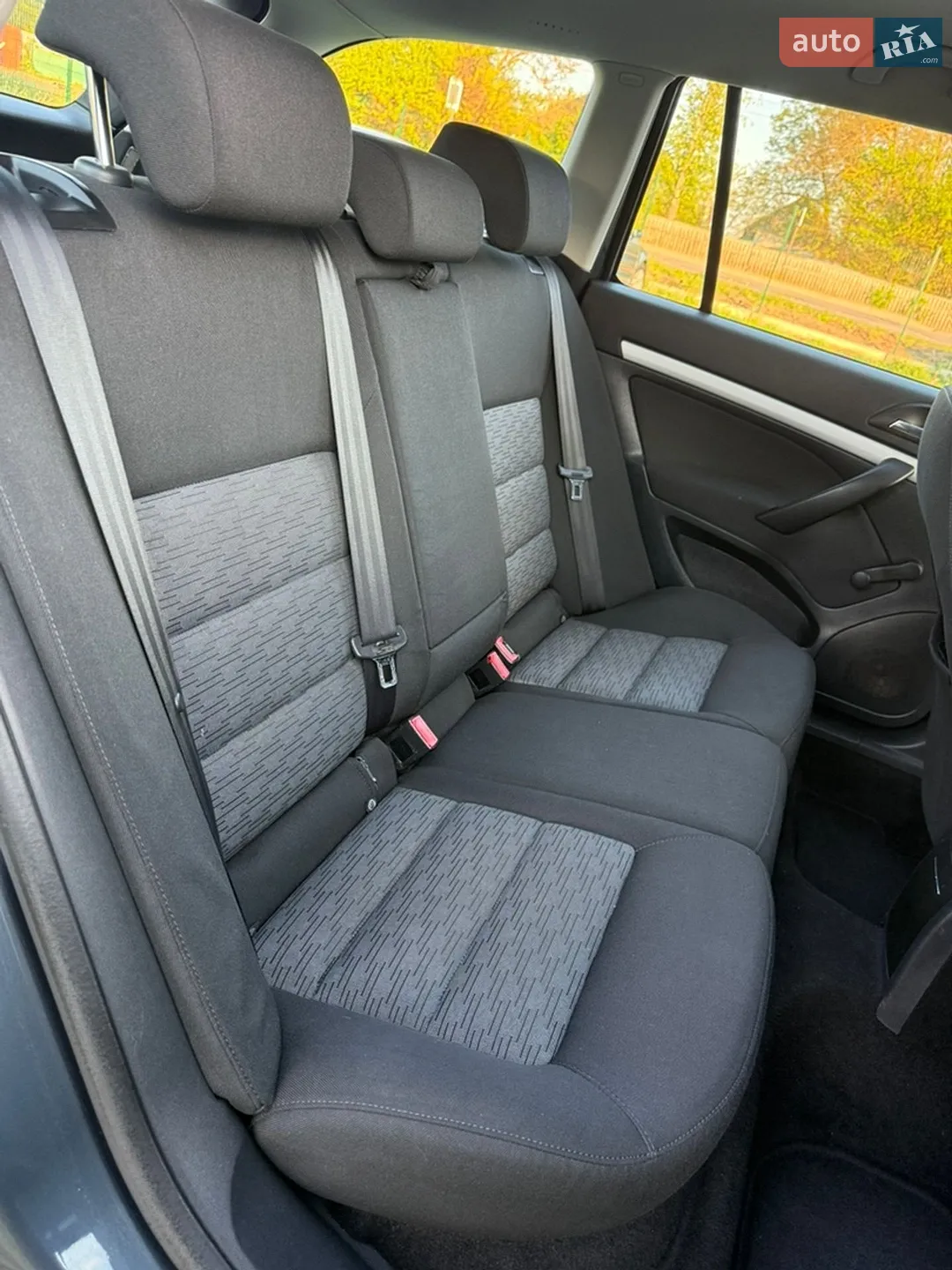 2010 Skoda Octavia - мініатюра 27