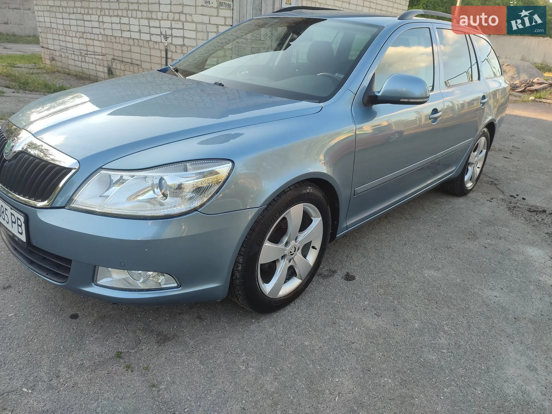 2010 Skoda Octavia - мініатюра 3
