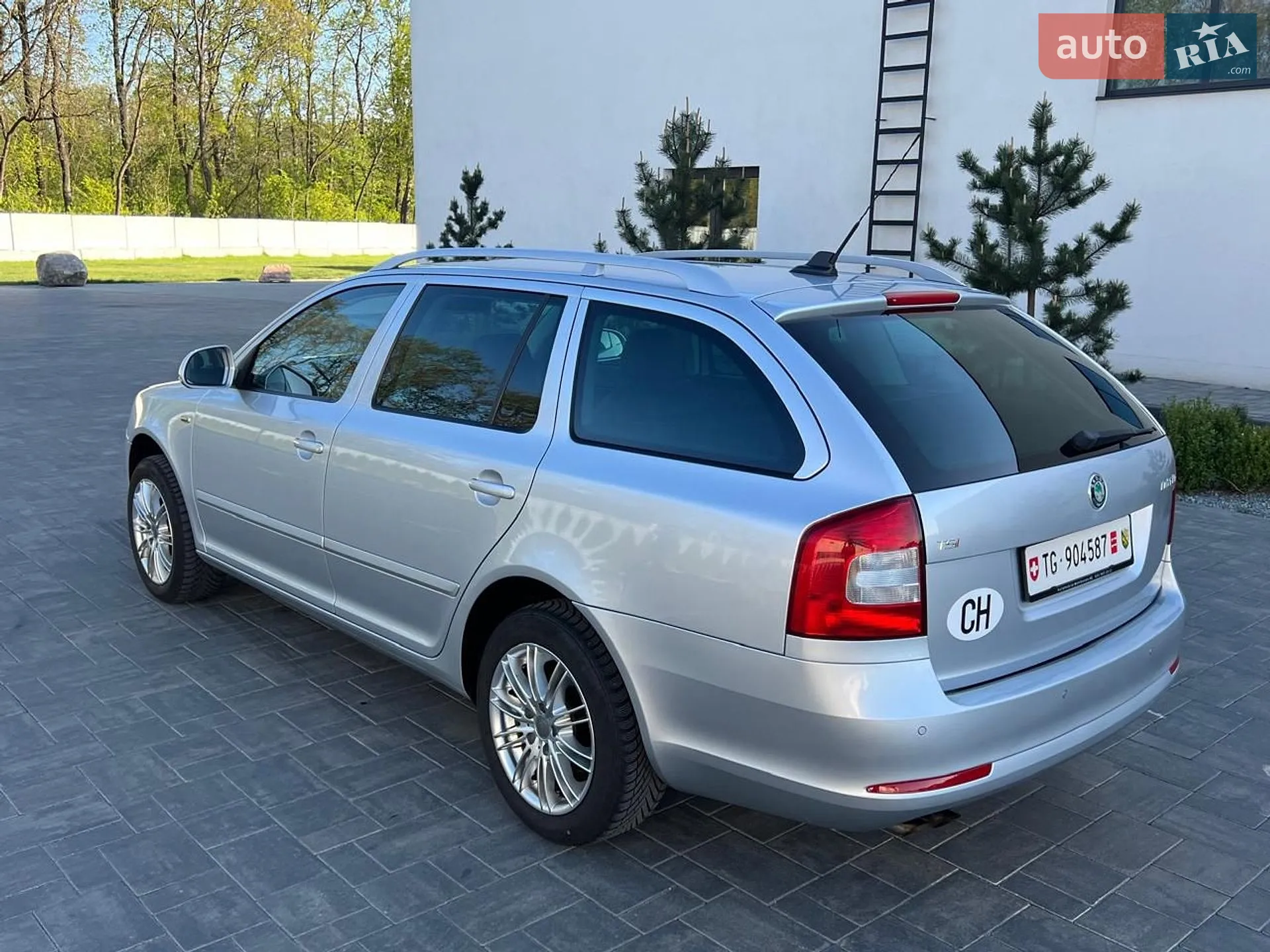 2010 Skoda Octavia - мініатюра 17