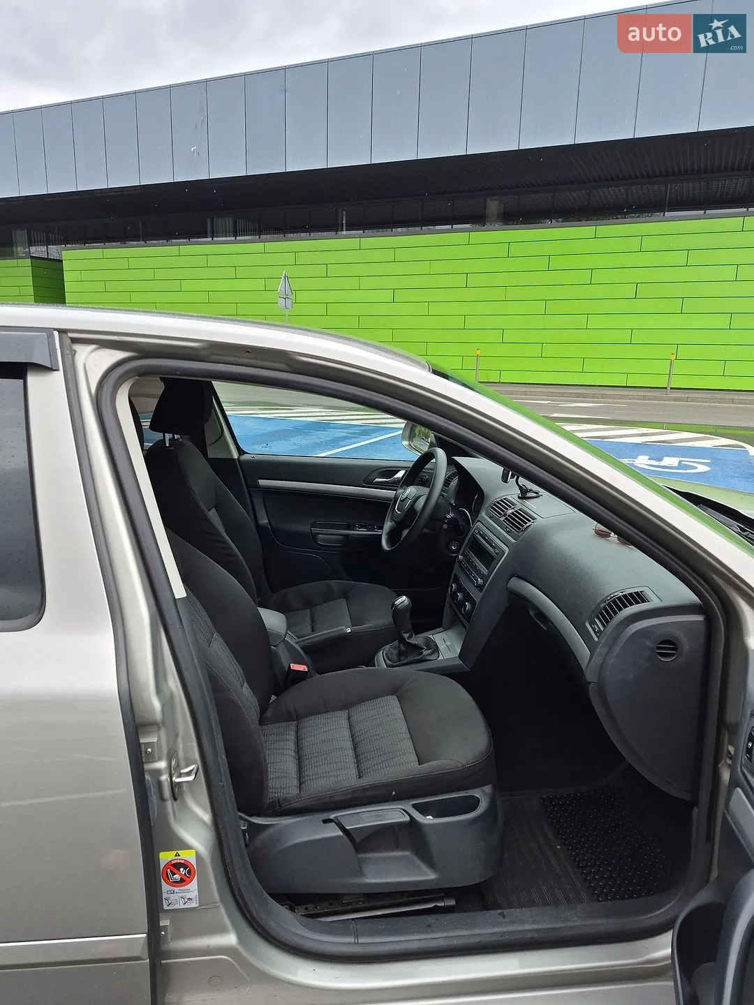 2011 Skoda Octavia - мініатюра 9