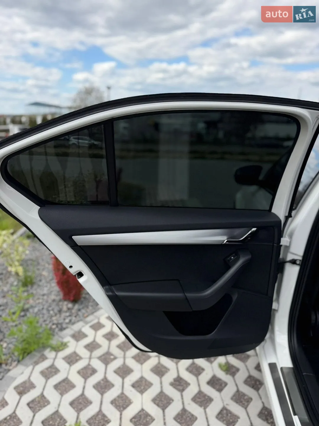 2019 Skoda Octavia - мініатюра 10