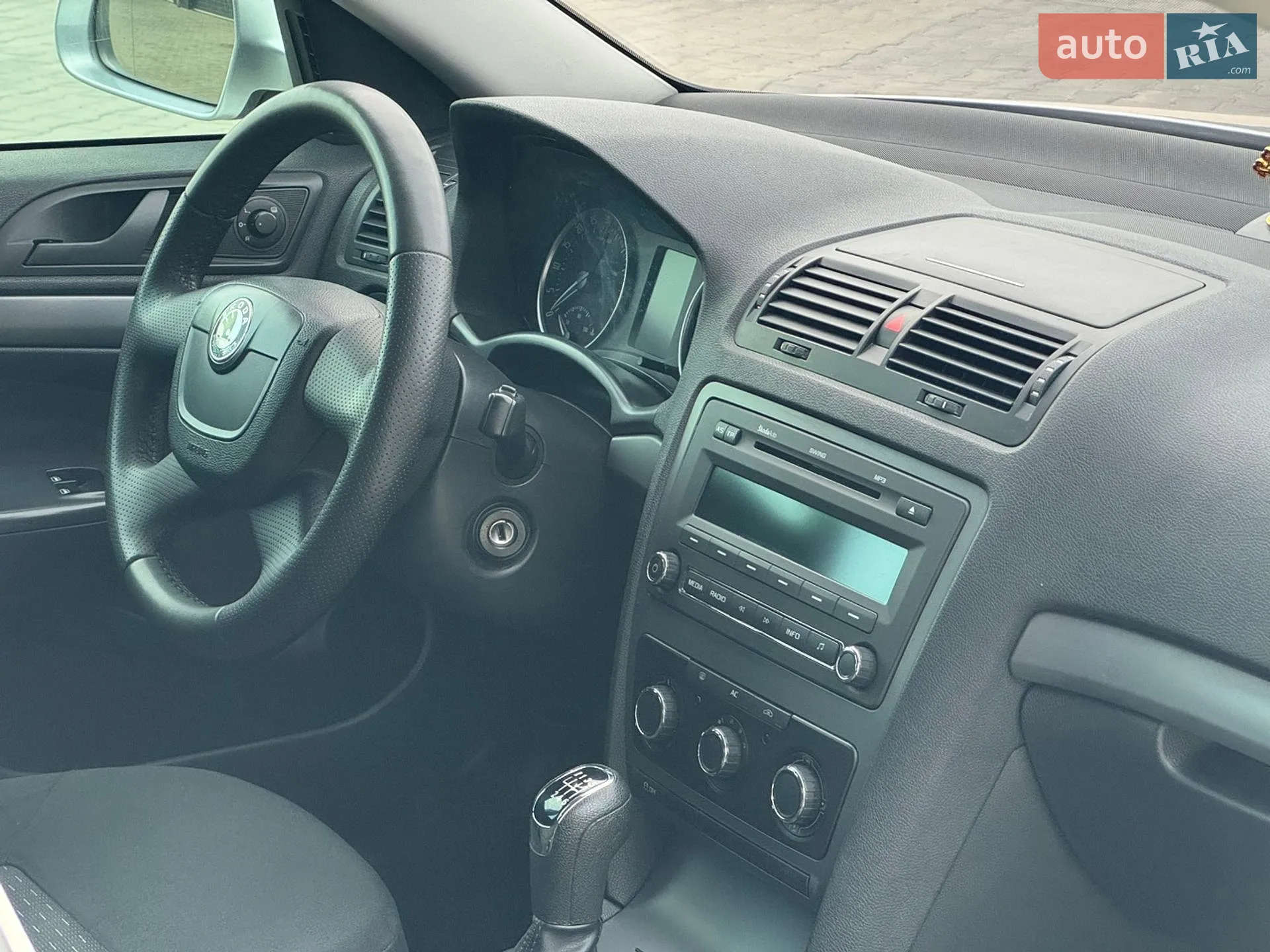 2011 Skoda Octavia - мініатюра 31