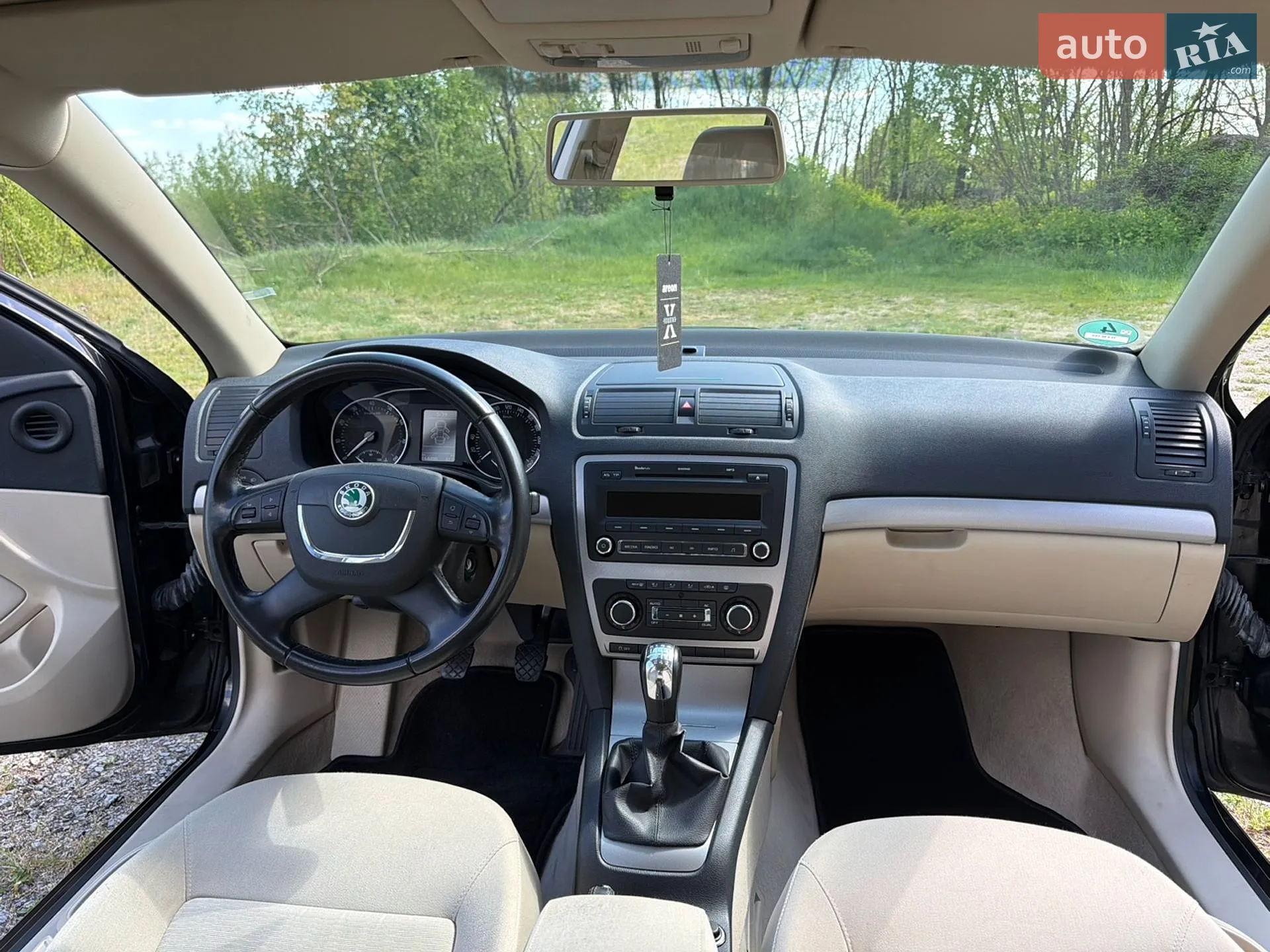 2010 Skoda Octavia - мініатюра 28