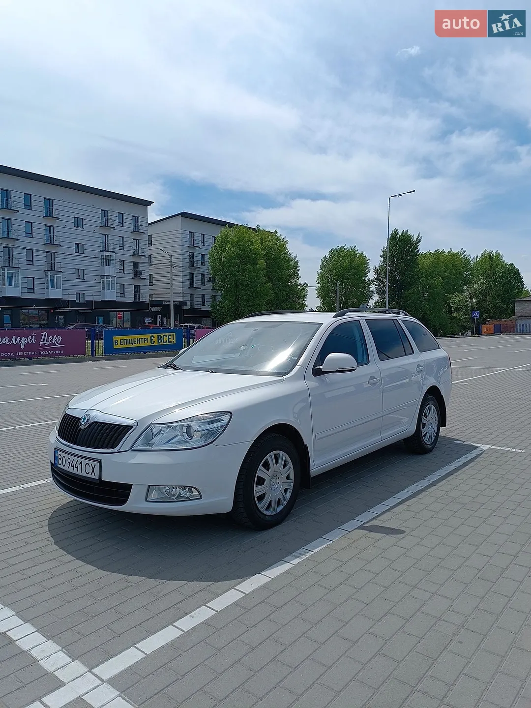 2011 Skoda Octavia - мініатюра 2