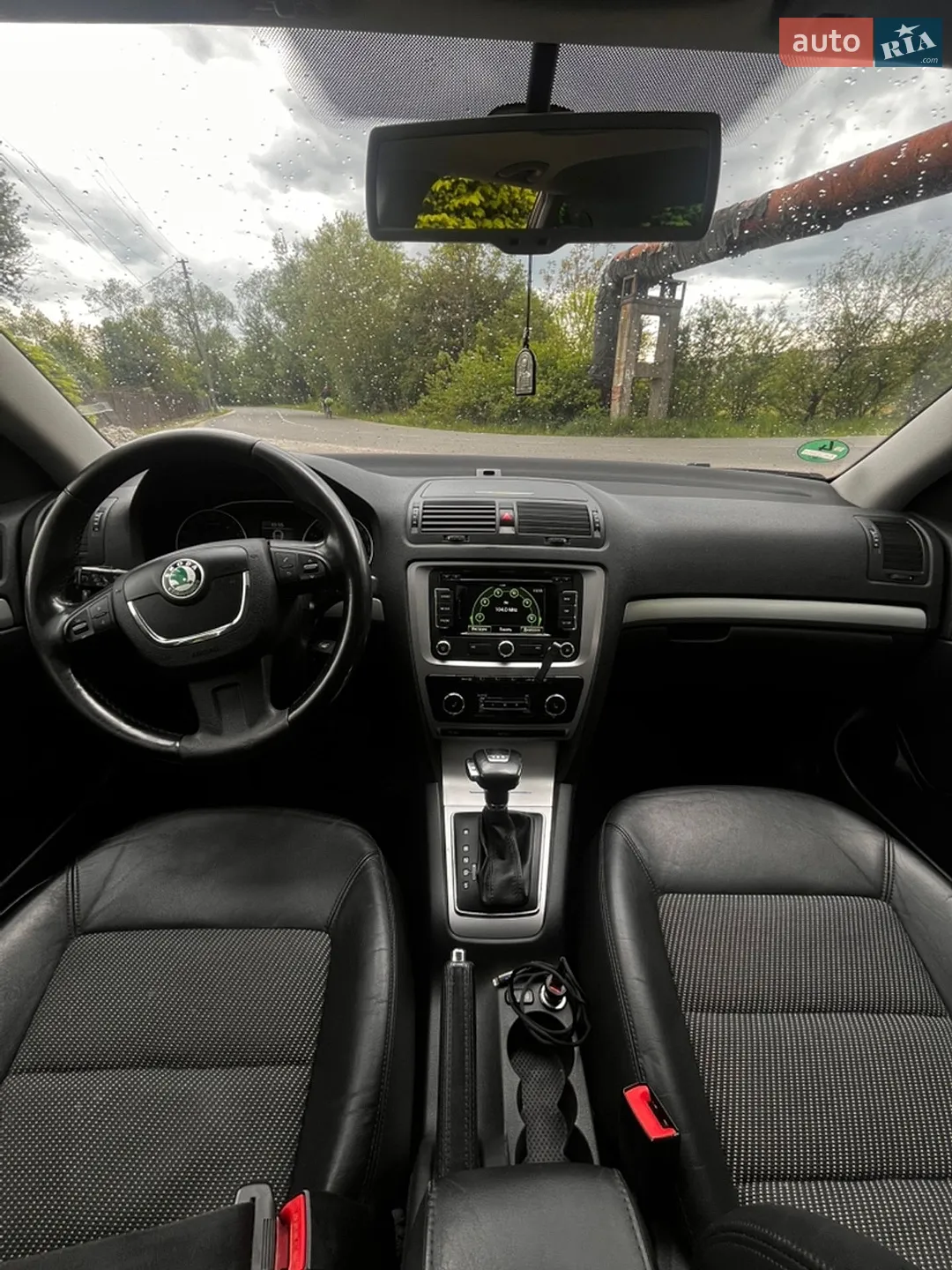 2010 Skoda Octavia - мініатюра 20