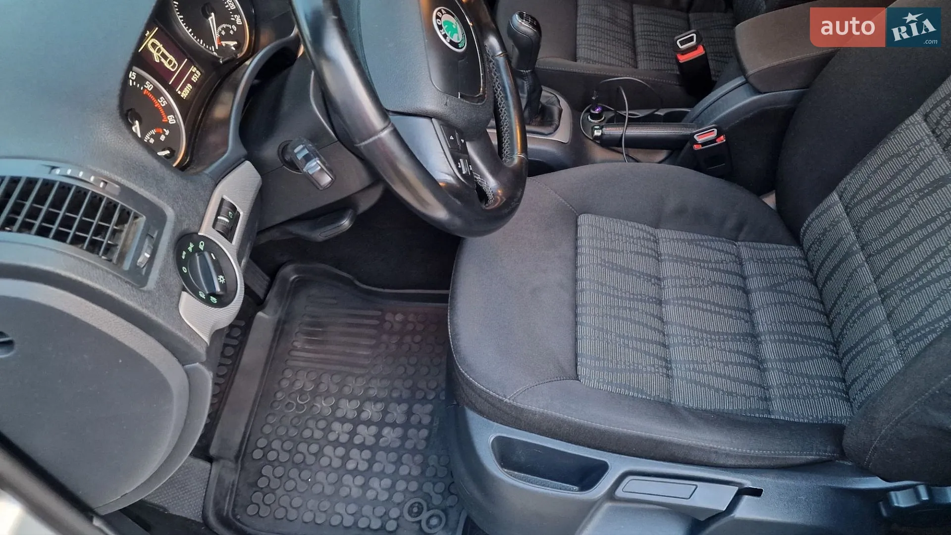 2011 Skoda Octavia - мініатюра 29