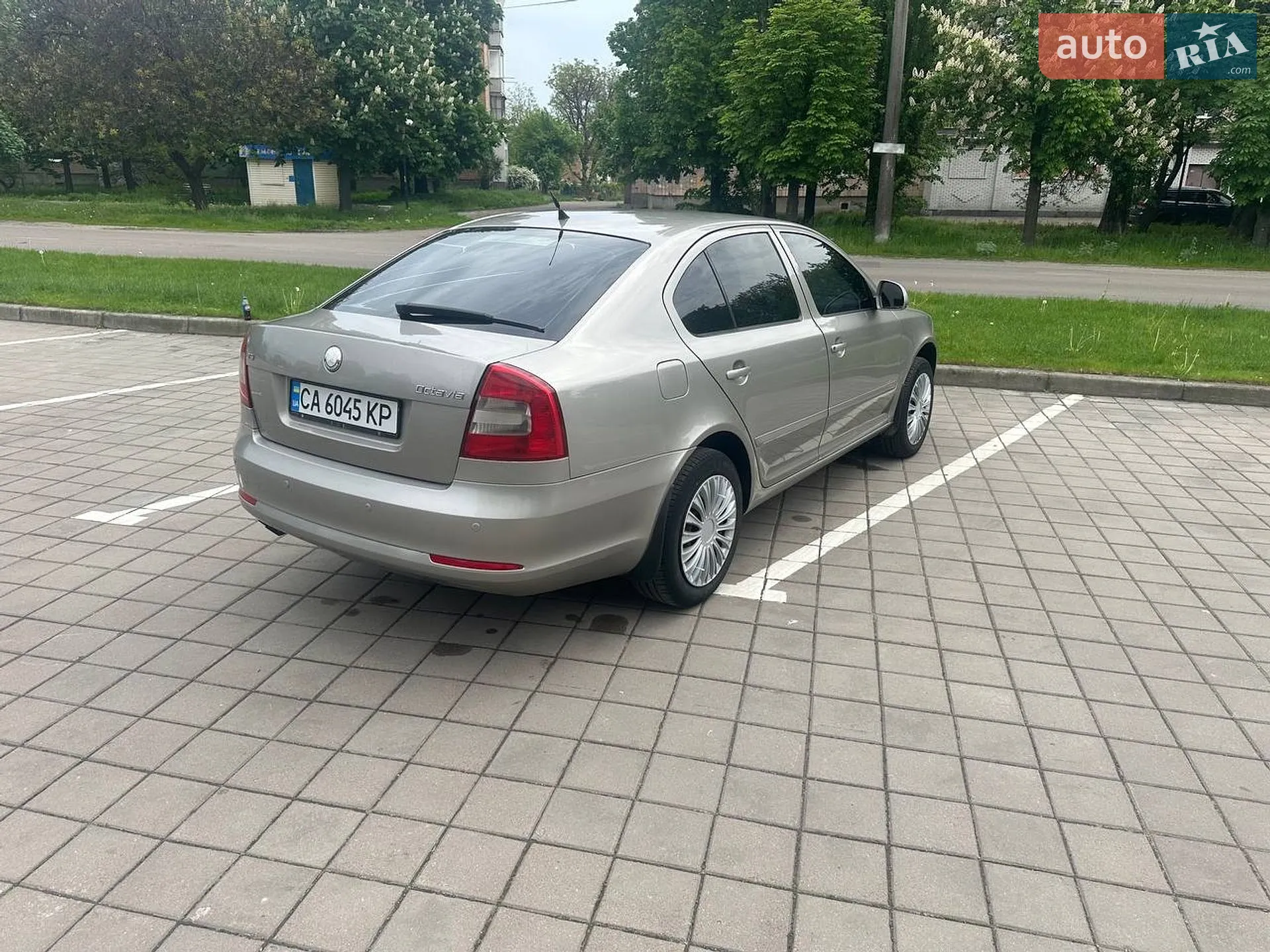 2010 Skoda Octavia - мініатюра 4