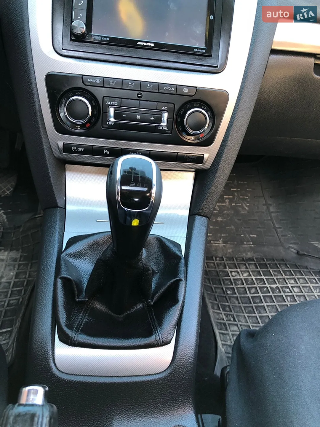 2011 Skoda Octavia - мініатюра 12