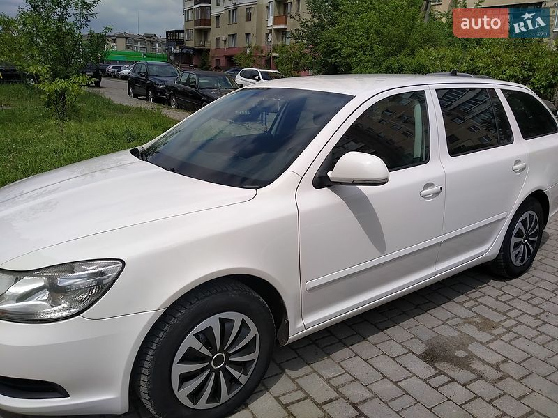 Универсал Skoda Octavia 2011 в Ивано-Франковске