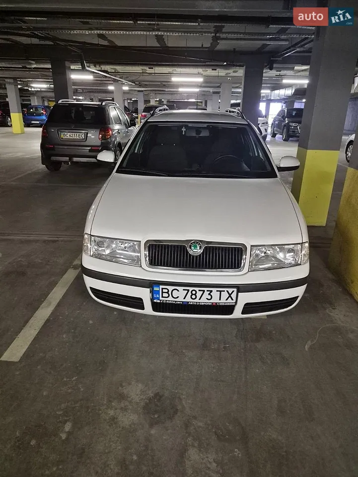 2011 Skoda Octavia - мініатюра 12
