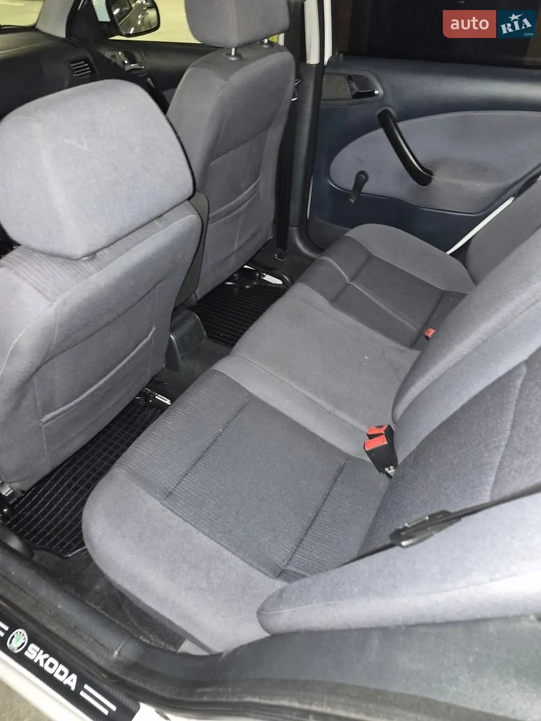 2010 Skoda Octavia - мініатюра 27