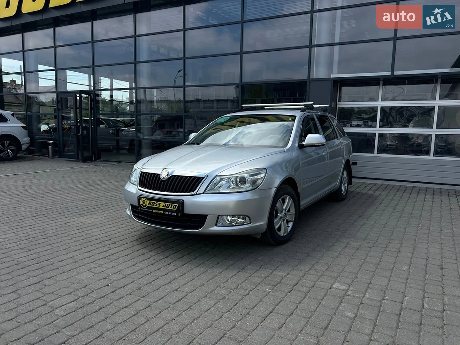 2010 Skoda Octavia - мініатюра 3
