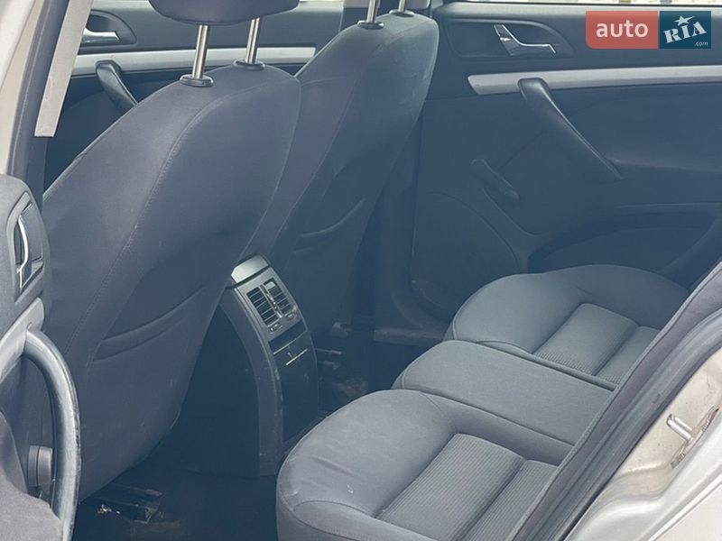 Универсал Skoda Octavia 2005 в Хусте