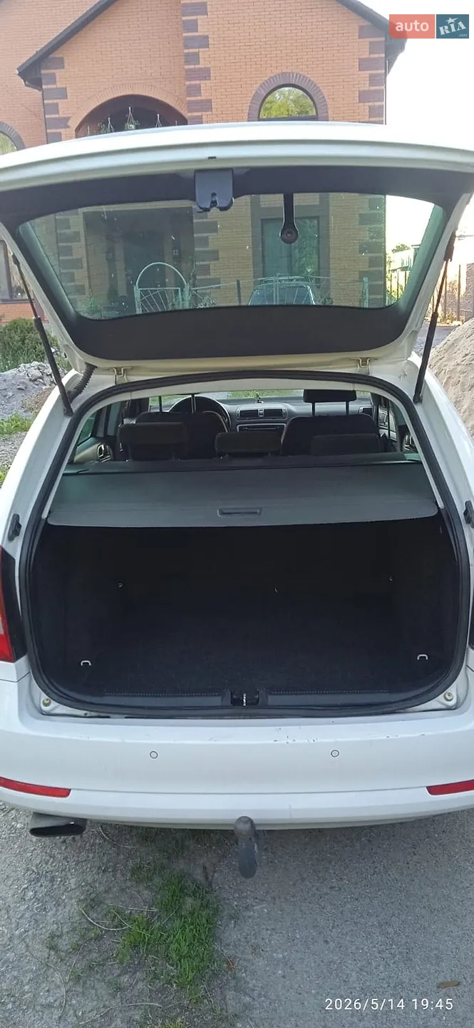 2011 Skoda Octavia - мініатюра 8