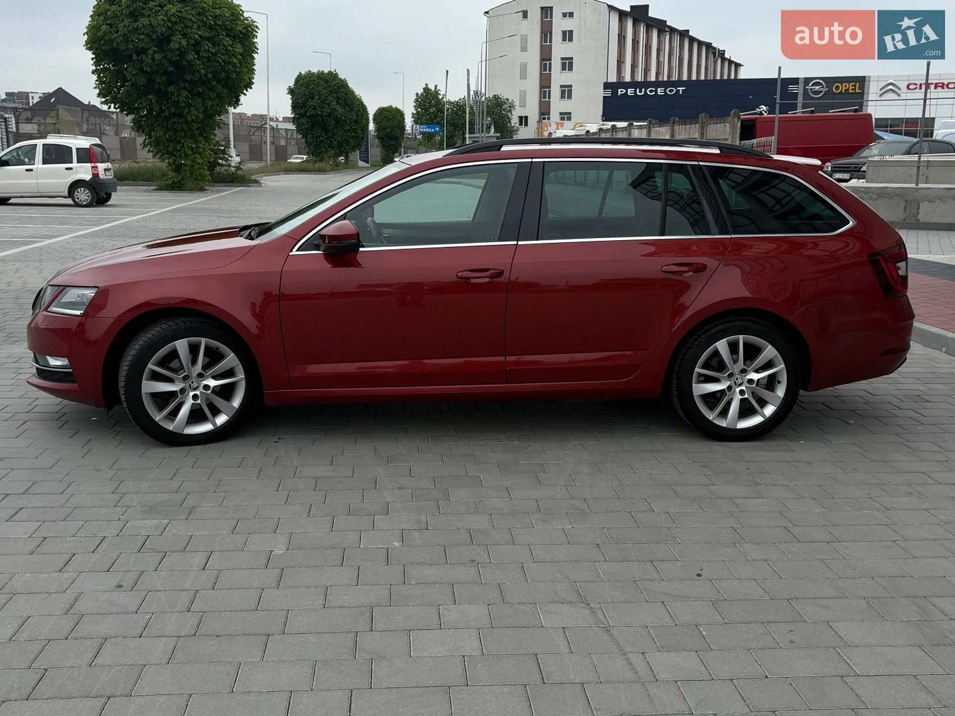 2017 Skoda Octavia - мініатюра 8