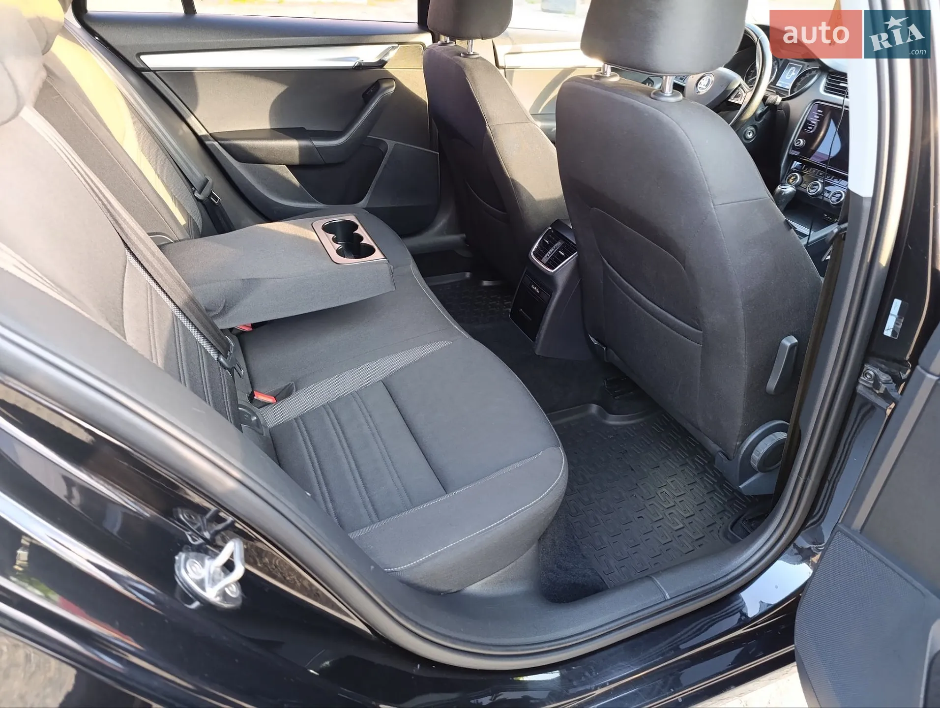 2017 Skoda Octavia - мініатюра 25