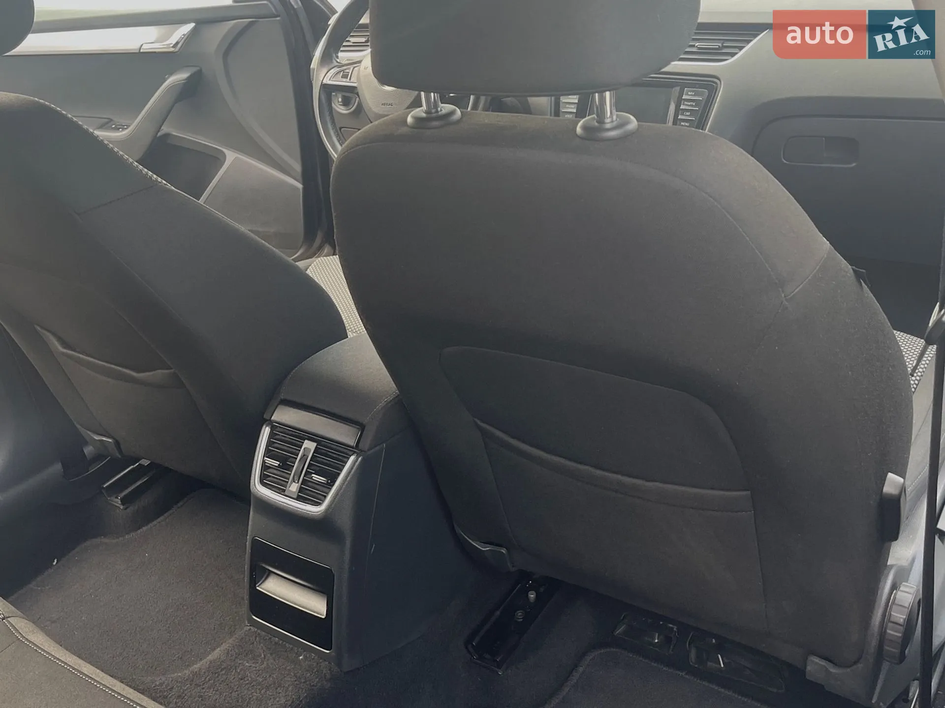 2016 Skoda Octavia - мініатюра 22