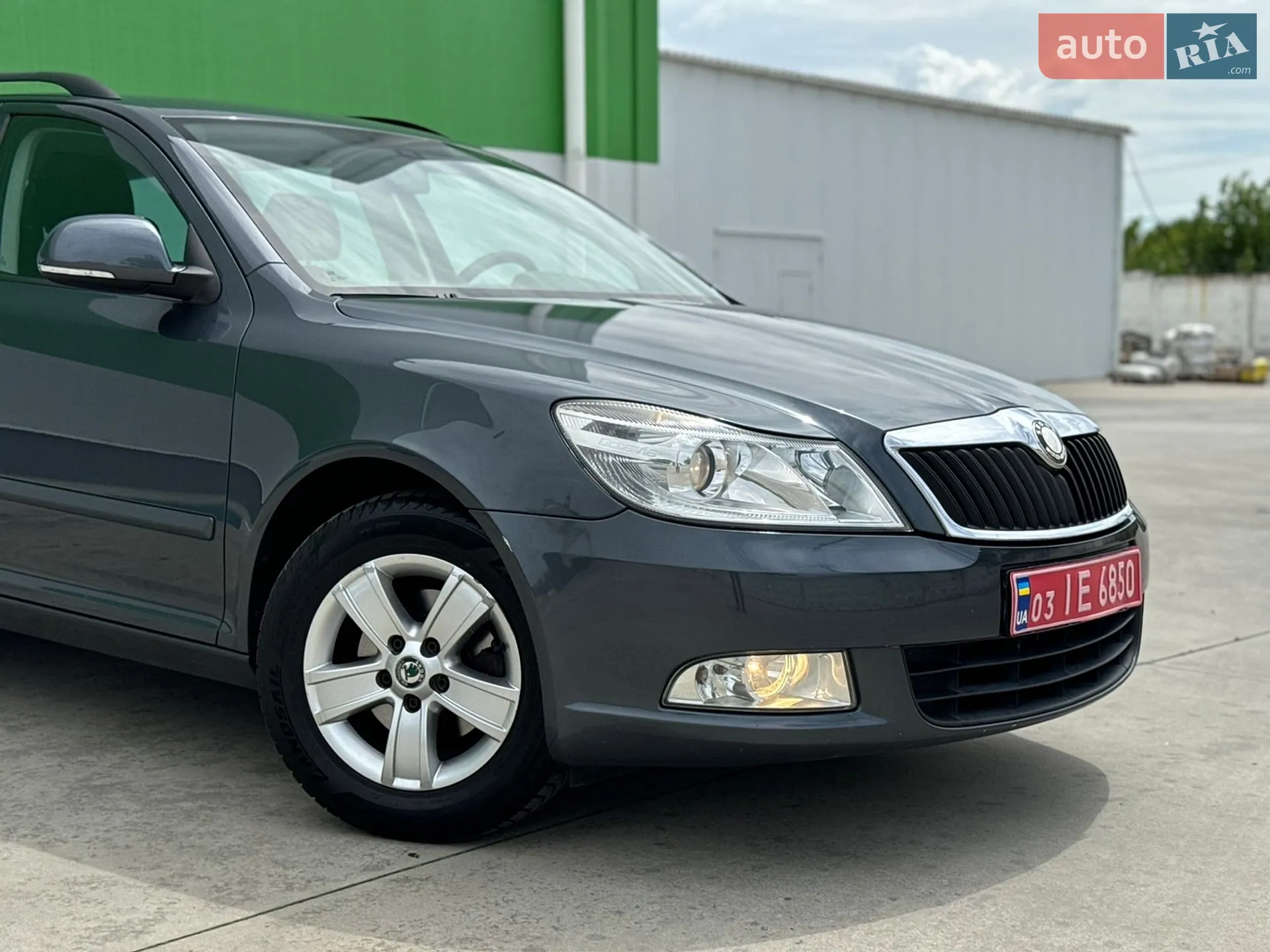 2010 Skoda Octavia - мініатюра 4