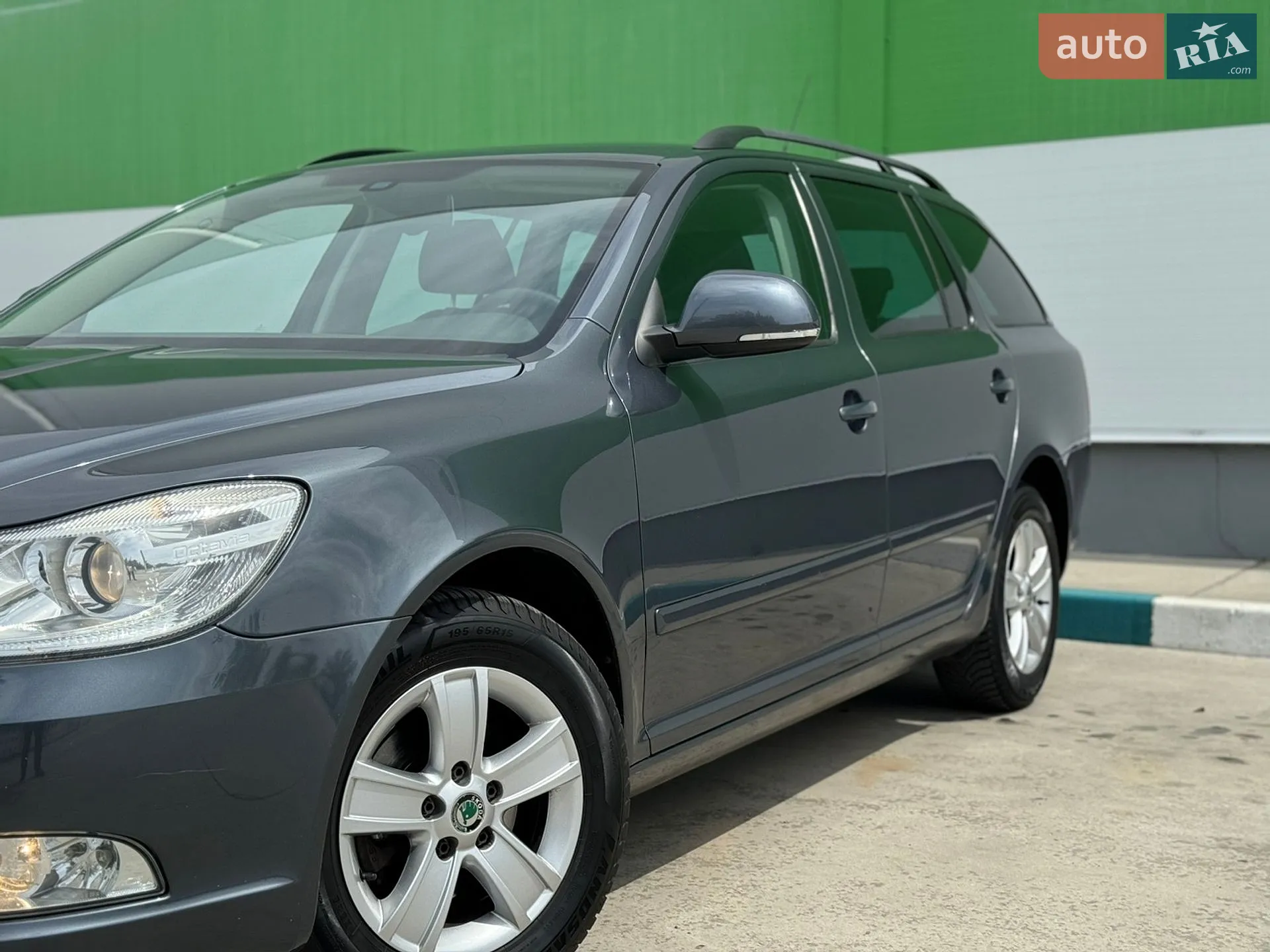 2010 Skoda Octavia - мініатюра 12